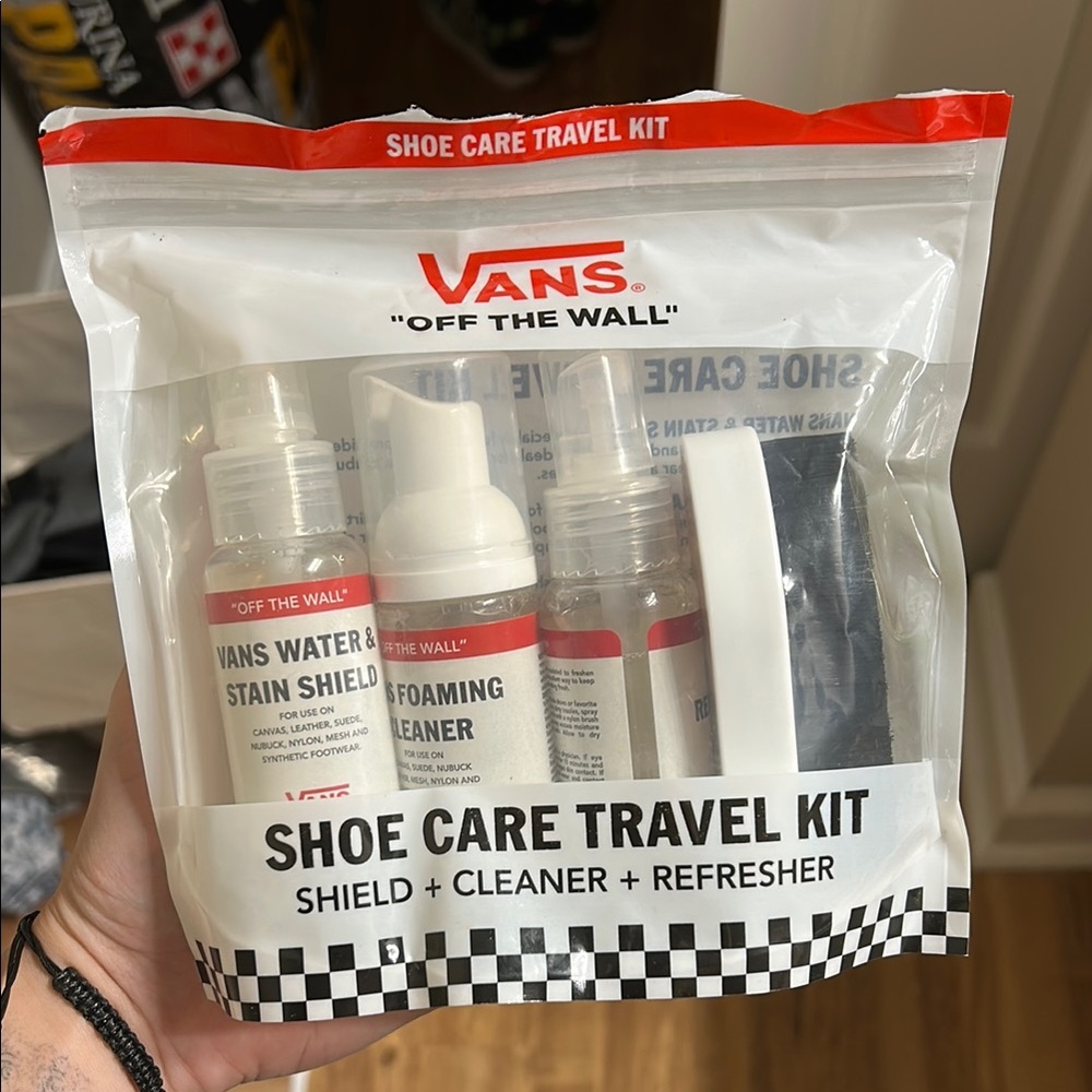Vans Off The Wall Shoe Care Travel Kit